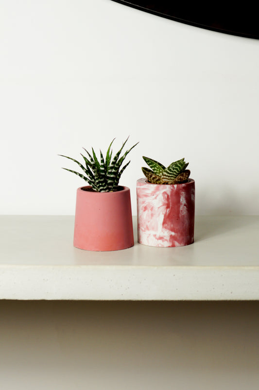 Cache-pots en béton teinte Rouge terracotta marbré - DUO